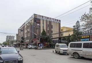 深圳注塑机械手生产厂家